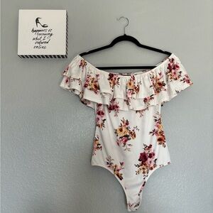 Women’s M White Floral Strapless Bodysuit